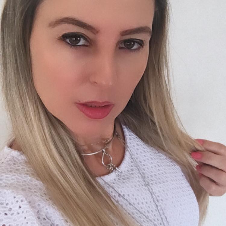 Me llamo Serezade y busco algo esperádico