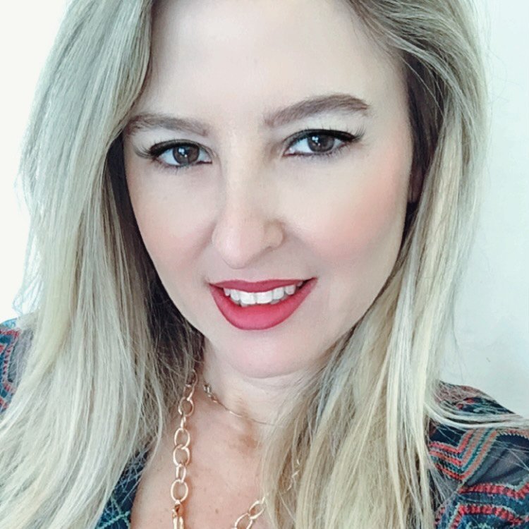 Me llamo Serezade y busco algo esperádico