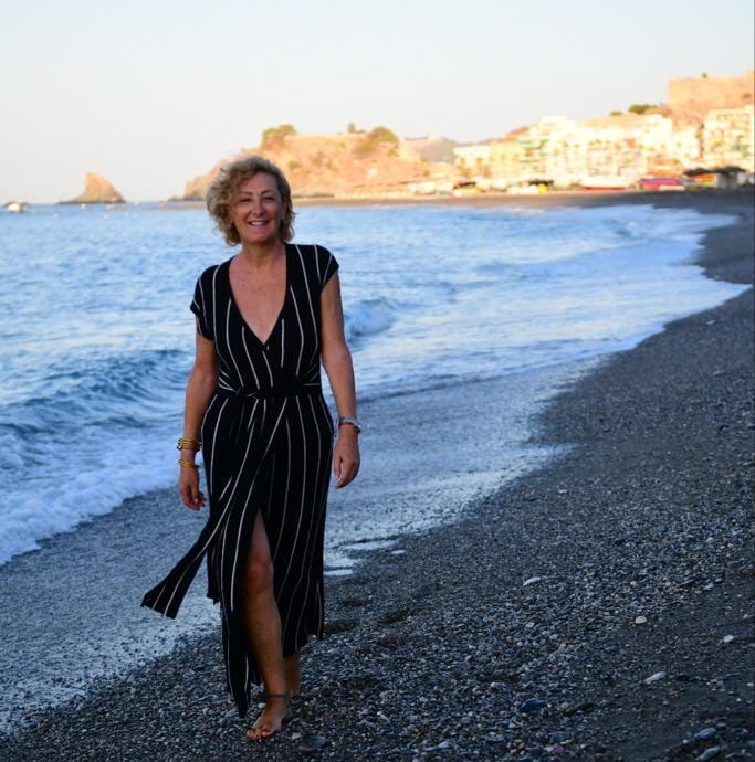 SOY LA MUJER DE LA QUE NO TE PUEDES OLVIAR