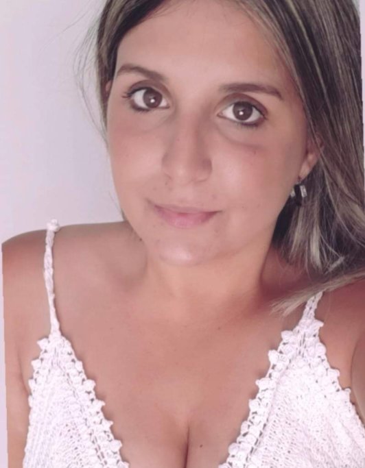 Soy una chica casada, rubia, resultona y con ganas de sexo busco chicos a los que les guste la acción, ponerse cachondos con mi voz Llámame y follamos juntos
