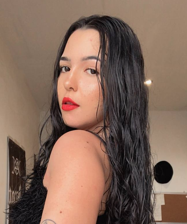 Soy una mujer a la que le encanta hacer absolutamente de todo y probar Busca una charla caliente con un hombre morboso y con mucha imaginación. Espero tu llamada para pasar un buen rato