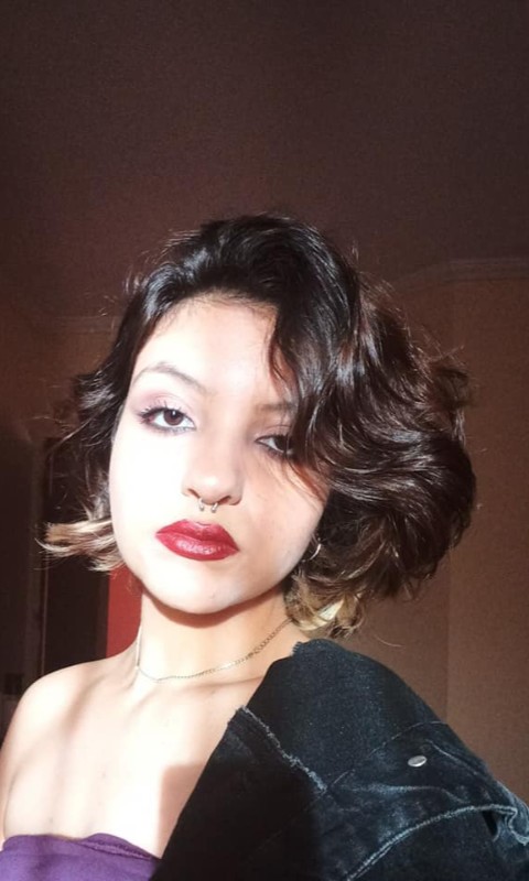 Me gusta la gente con chispa y buena educación. En una llamada se nota todo: la vibra y el feeling.