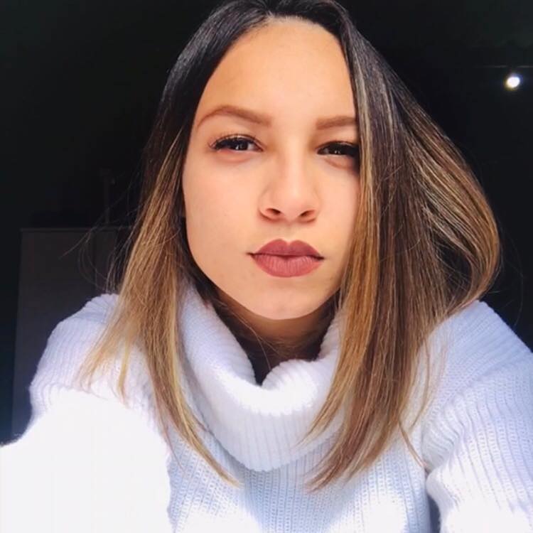 Soy una chica soltera con ganas de pasarlo bien Busco pasarlo bien sin compromiso alguno  Soy una chica soltera con ganas de pasarlo bien sin compromiso, no me cierro a nada me dejo llevar.