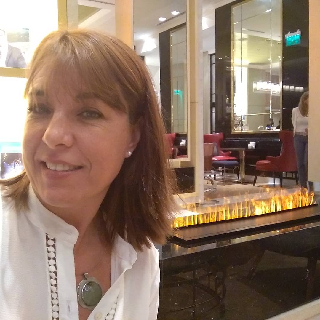 Disfrutar de las fantasías más ardientes y sucias. No conoces el vicio hasta que me pruebas a mí.