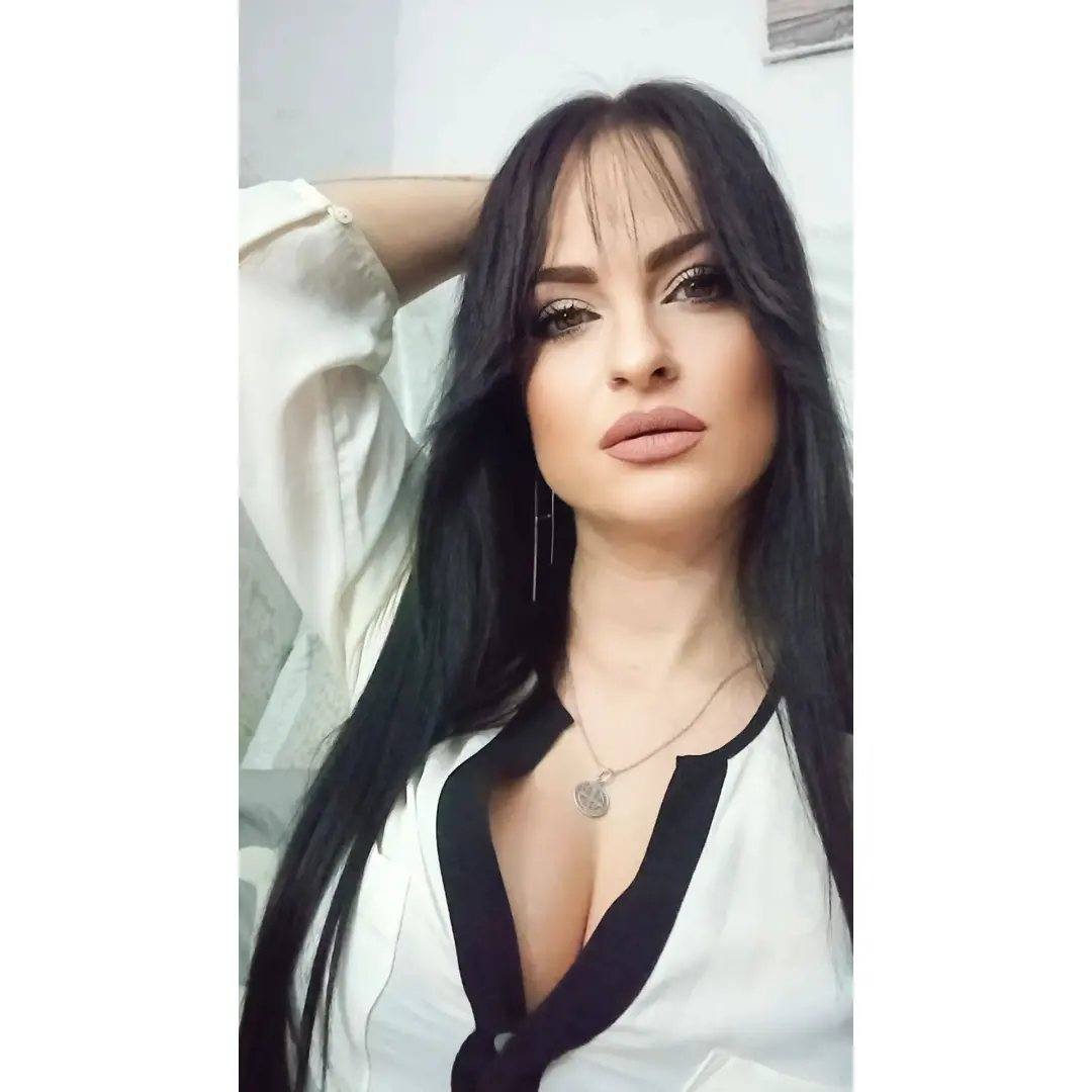 PUEDES COMPROBAR TU MISMO LO FOGOSA QUE SOY.