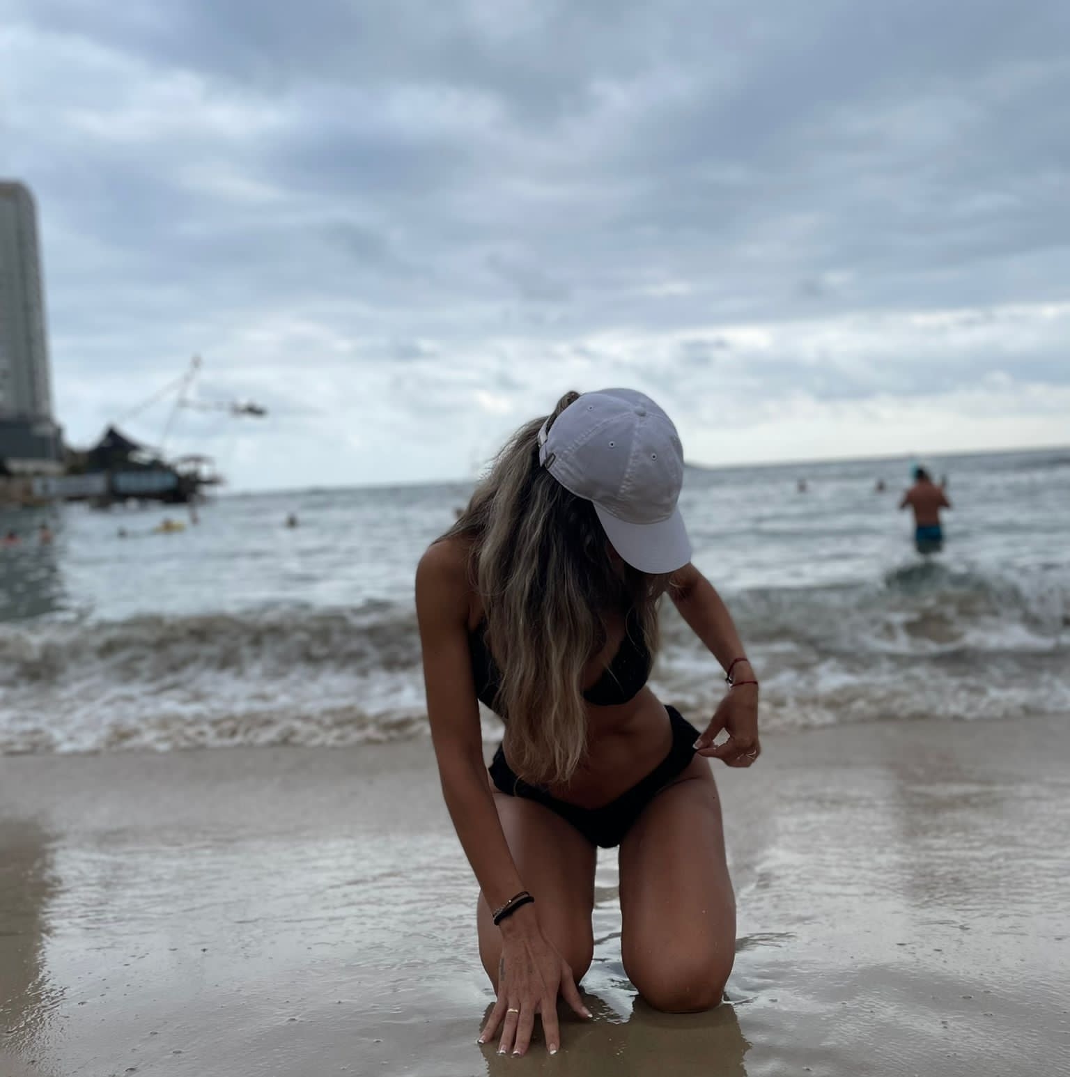 Quieres tener sexo telefónico conmigo?