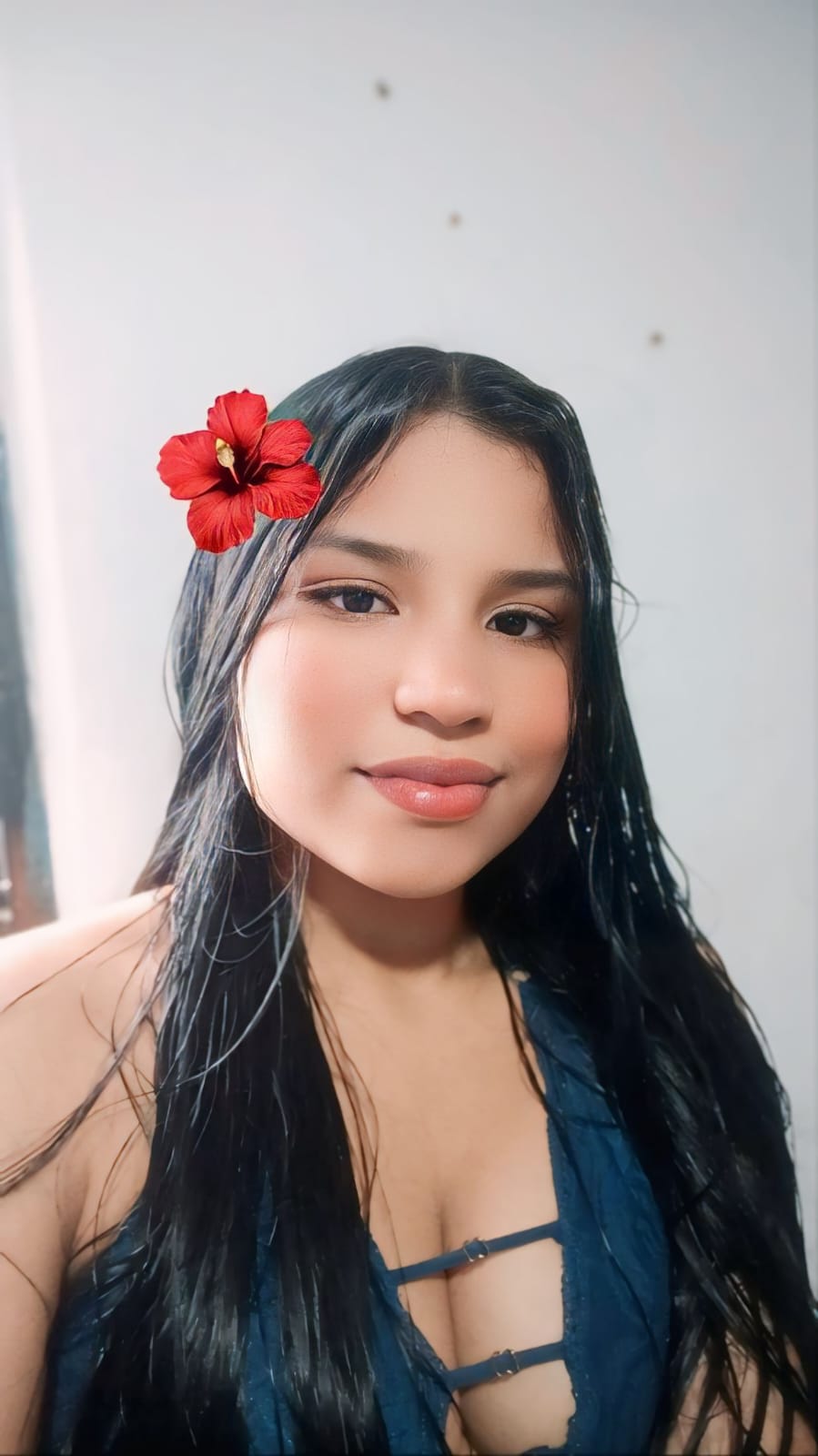 Si te quieres divertir un rato, me puede llamar y nos divertimos juntos.