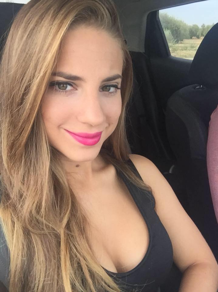 Soy un mujer que le encanta el sexo telefónico. Busco correrme mientras te escucho gozar. 💦 Sexo telefónico, amor.